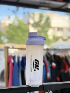 شیکر ورزشی on صورتی